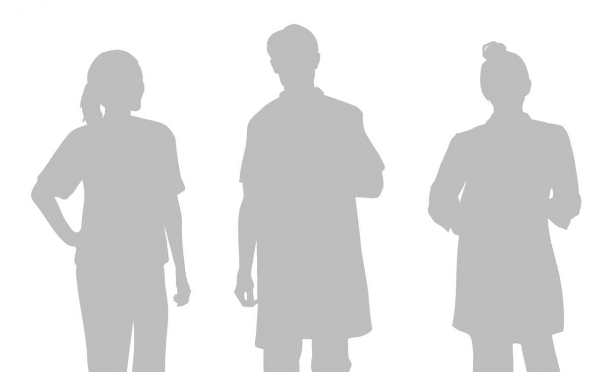 Who can carry out periodontal treatment?